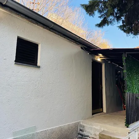 Vracarska Kucica Belgrado